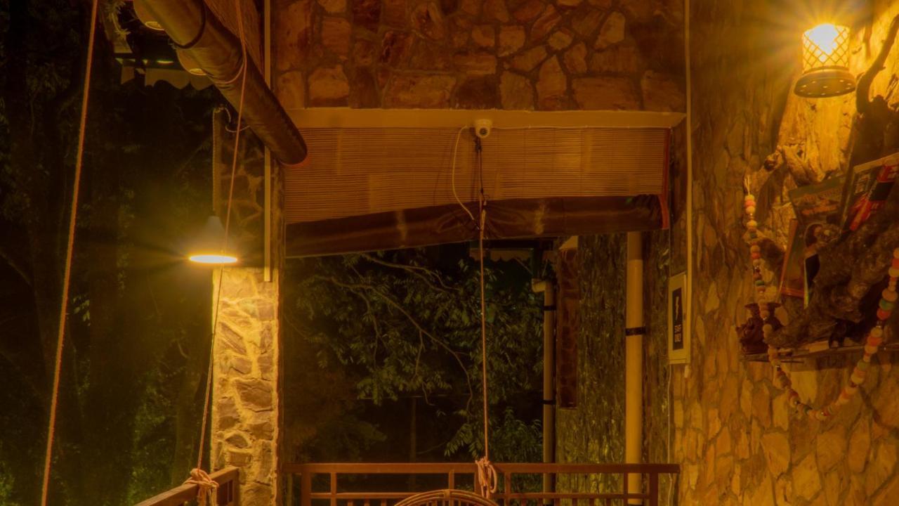 Weekends Forever Naukuchiatal, Bhimtal Hostel Buitenkant foto