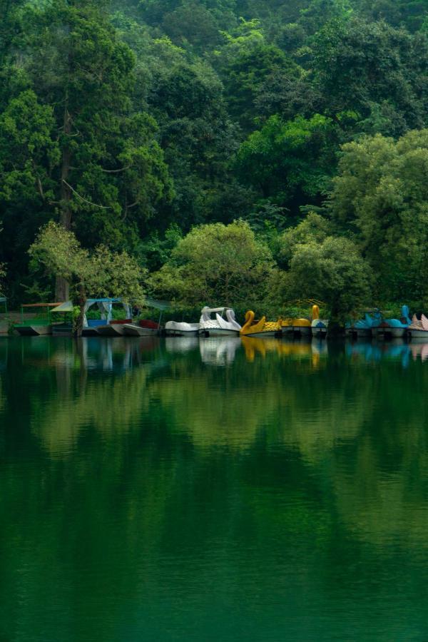 Weekends Forever Naukuchiatal, Bhimtal Hostel Buitenkant foto